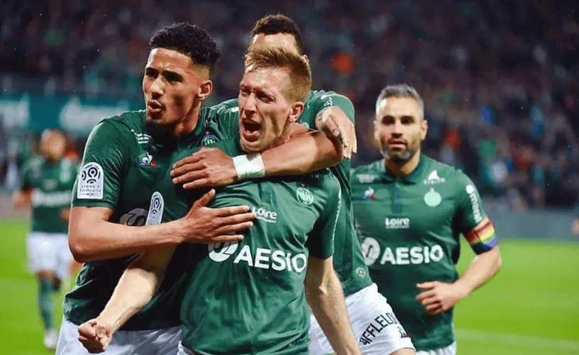 圣埃蒂安客场击败对手，摆脱困境的简单介绍