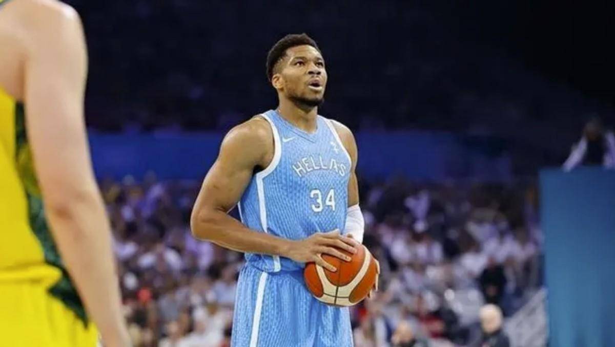 包含字母哥在澳大利亚队比赛中连败，逆转引发热议！的词条