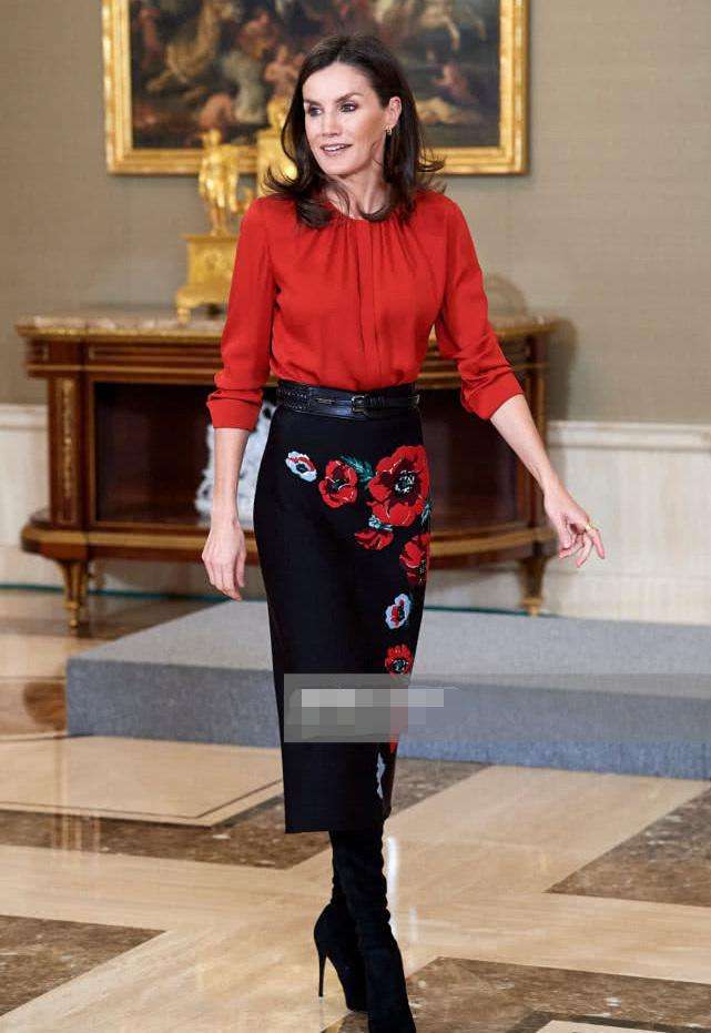  莱万多夫斯基新星挺进下一轮表现惊艳，西班牙队未来可期！