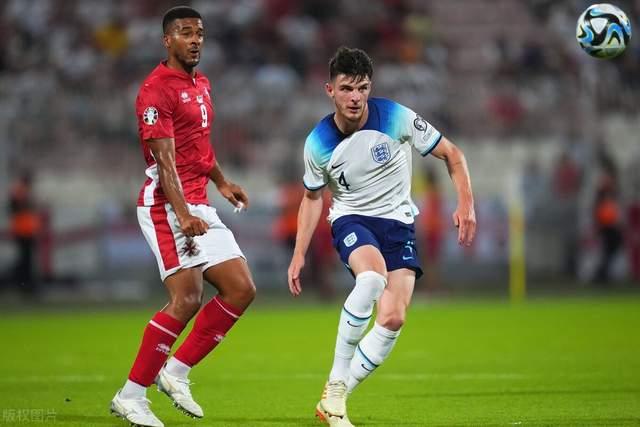 关于凯恩连续三场比赛得分超过赛况扑朔迷离，日本队挑战极限！的信息